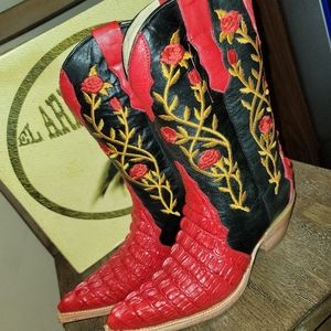 Women's cowboy boots
